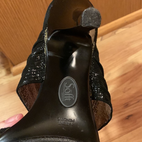 Sofft 9.5 black leather two strap sandals slide 4” high heels shimmery sexy EUC - Picture 8 of 14